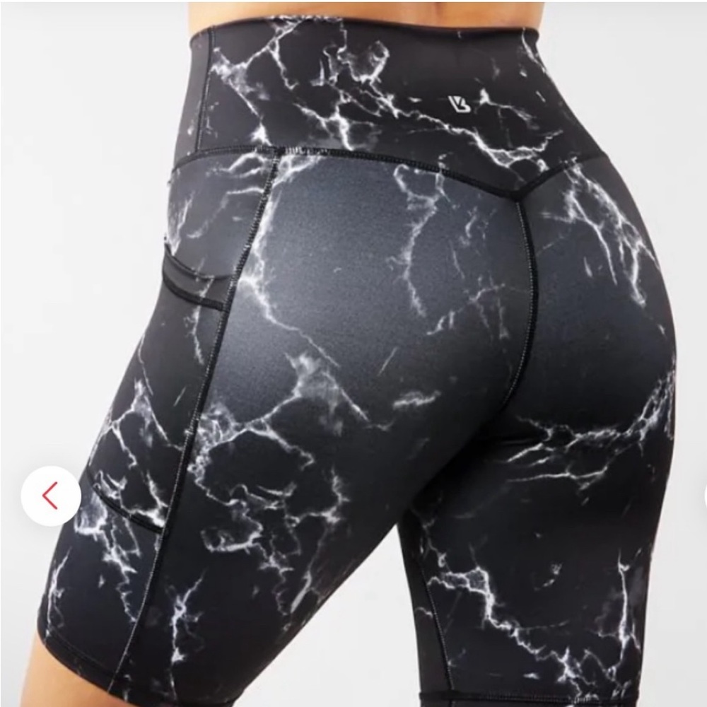 Limitless biker short - Black marble